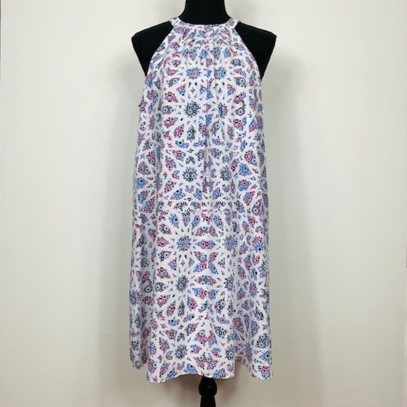 CeCe Dresses & Skirts - CeCe SleevelessGeometric Print Shift Dress